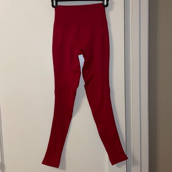 Lululemon Ebb to the street Brand NEW. (Super flattering booty cut) - Picture 4 of 10